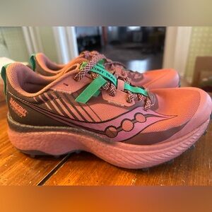 Saucony Womens Endorphin Edge